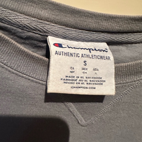 Arthur’s Sweater - Picture 5 of 5